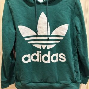 Adidas Green Hoodie with iconic Logo and pockets